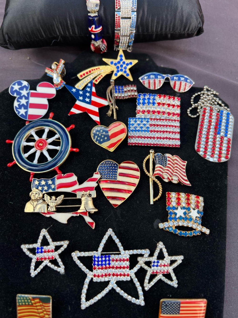 Patriotic American Flag Jewelry Pins watch, Brooches - Red White Blue